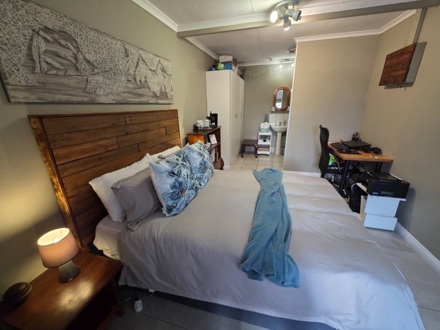 4 Bedroom Property for Sale in Pentagon Park Free State